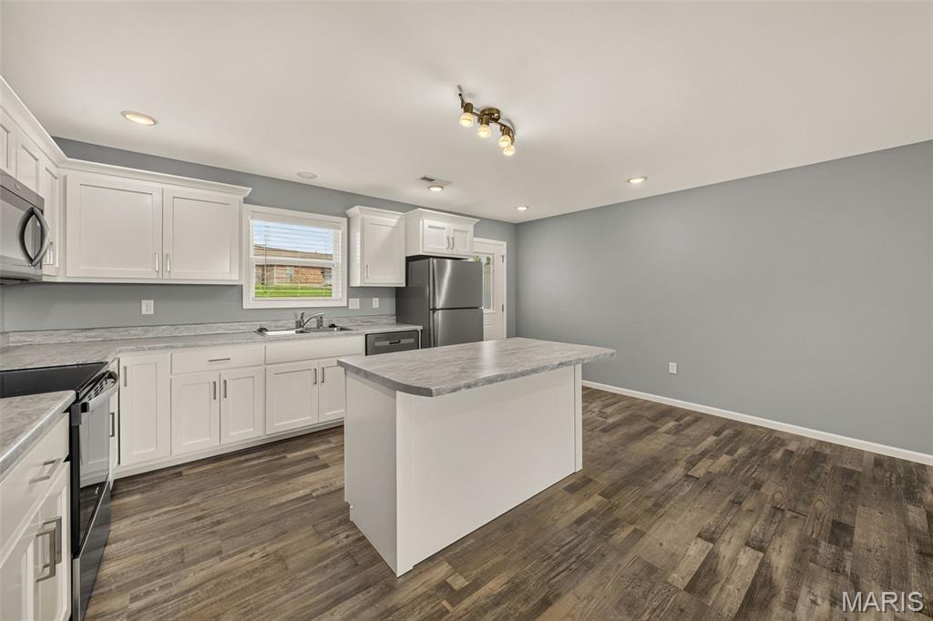 140 Highway V Property Photo 24