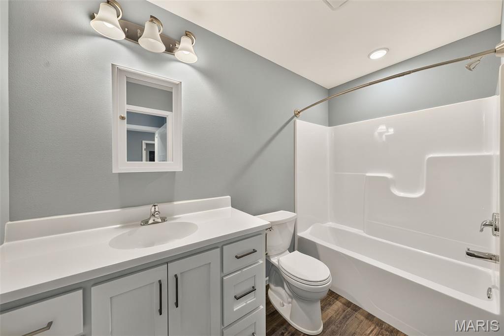 140 Highway V Property Photo 39