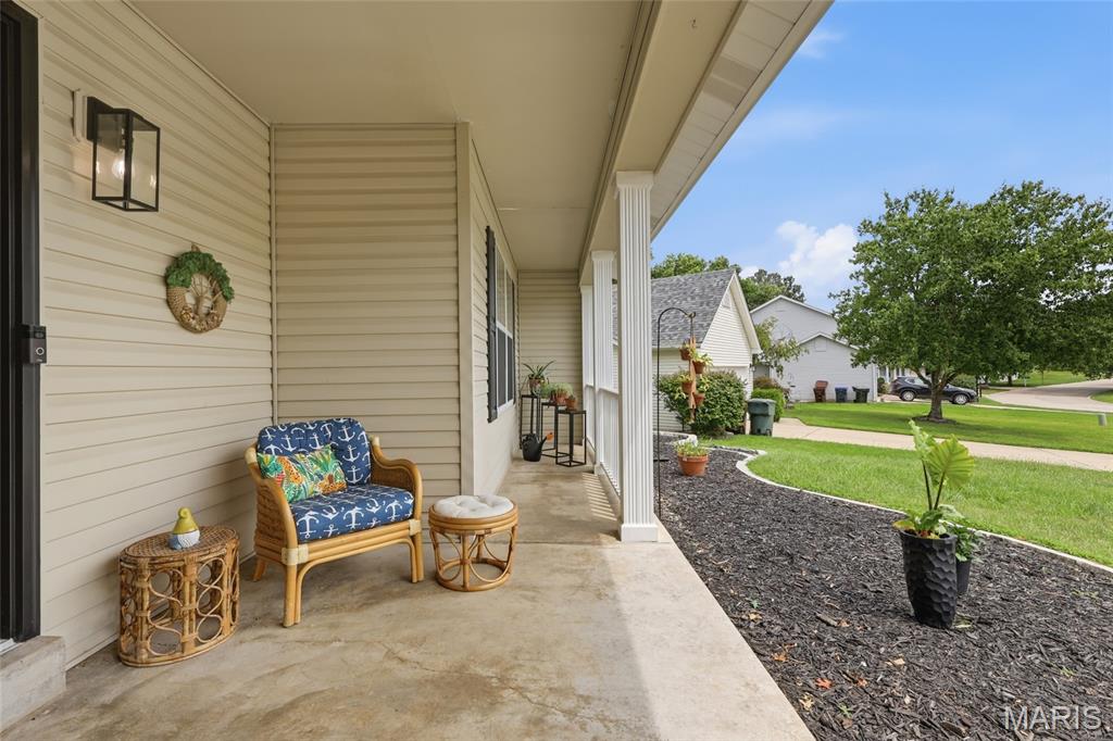 1094 Treeshade Drive Property Photo 4