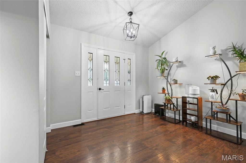 1094 Treeshade Drive Property Photo 5