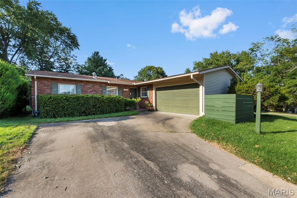2612 Leroy Drive Property Photo 1