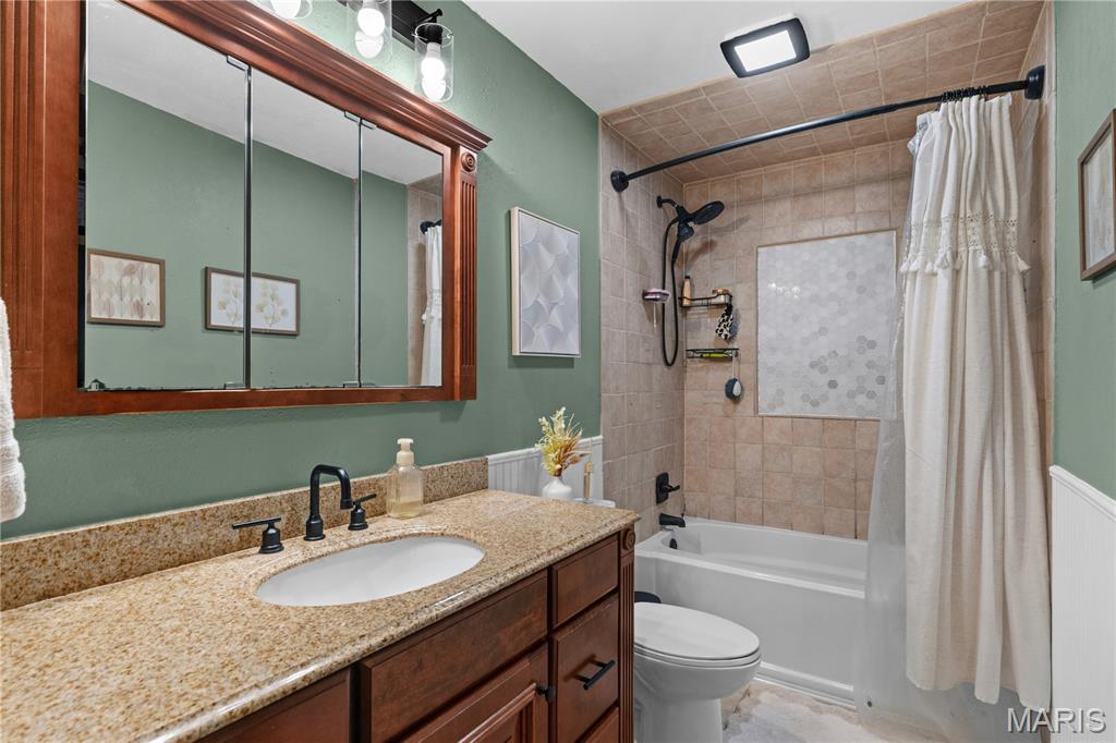 209 Lee Street Property Photo 19