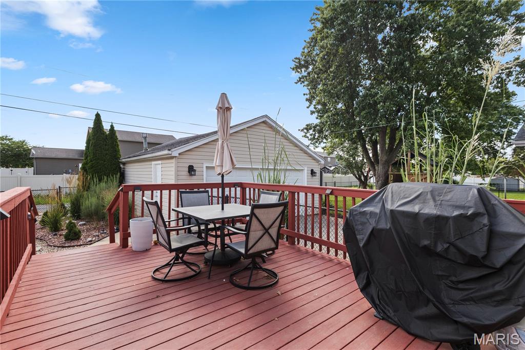209 Lee Street Property Photo 21