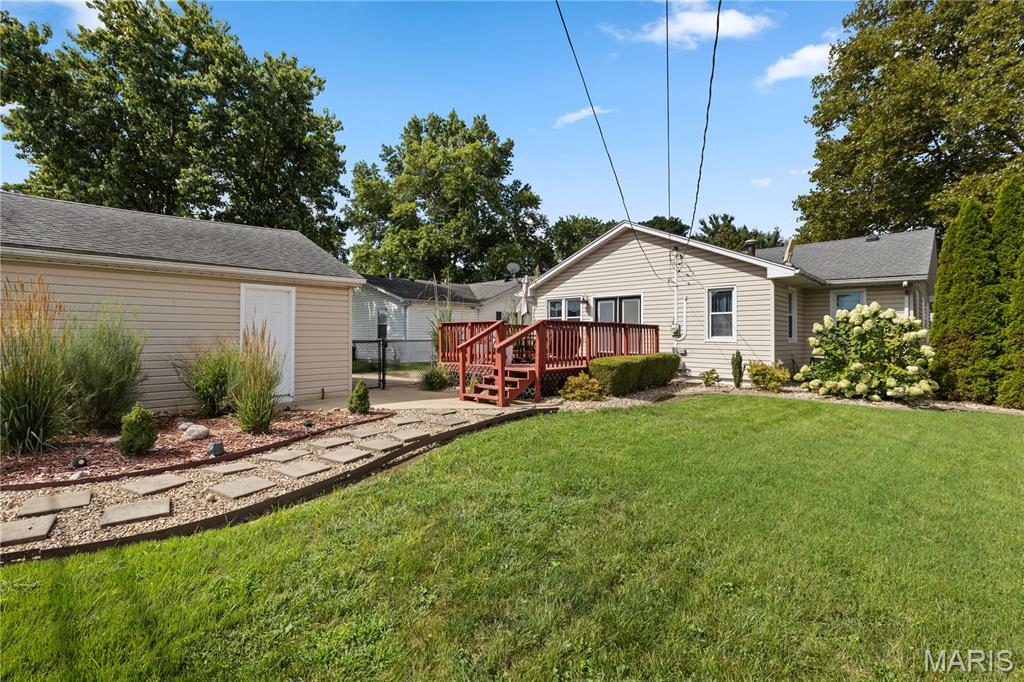 209 Lee Street Property Photo 23