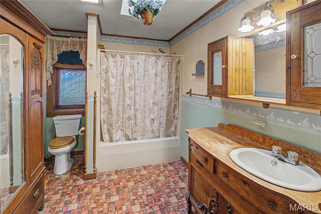 25740 Indianapolis Drive Property Photo 17