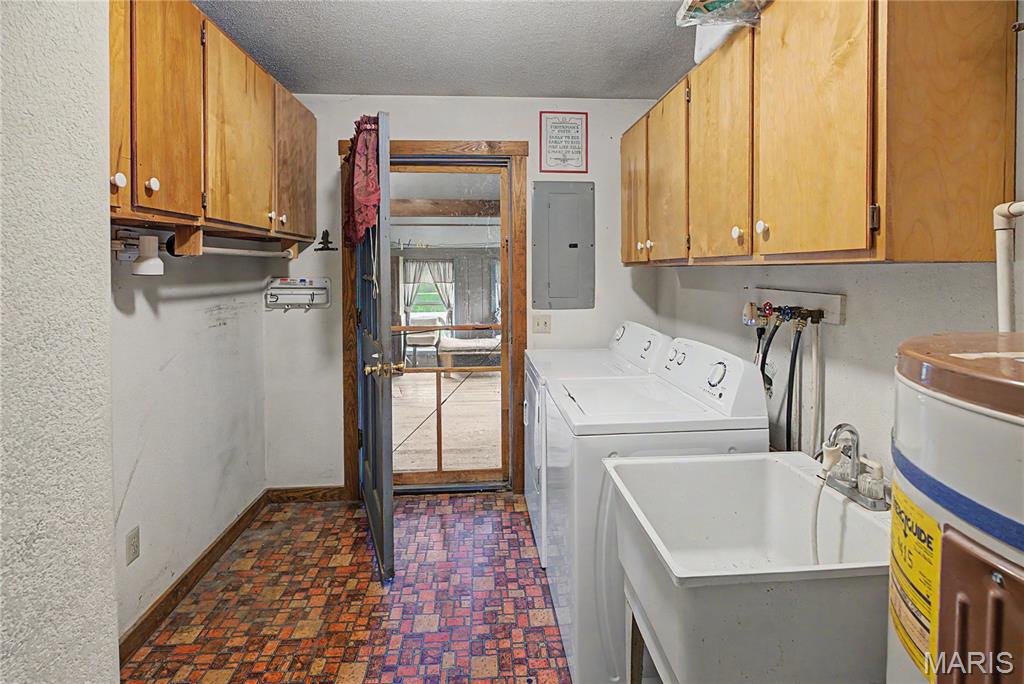 25740 Indianapolis Drive Property Photo 18