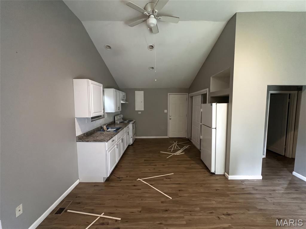 3974 Lada Avenue Property Photo 5