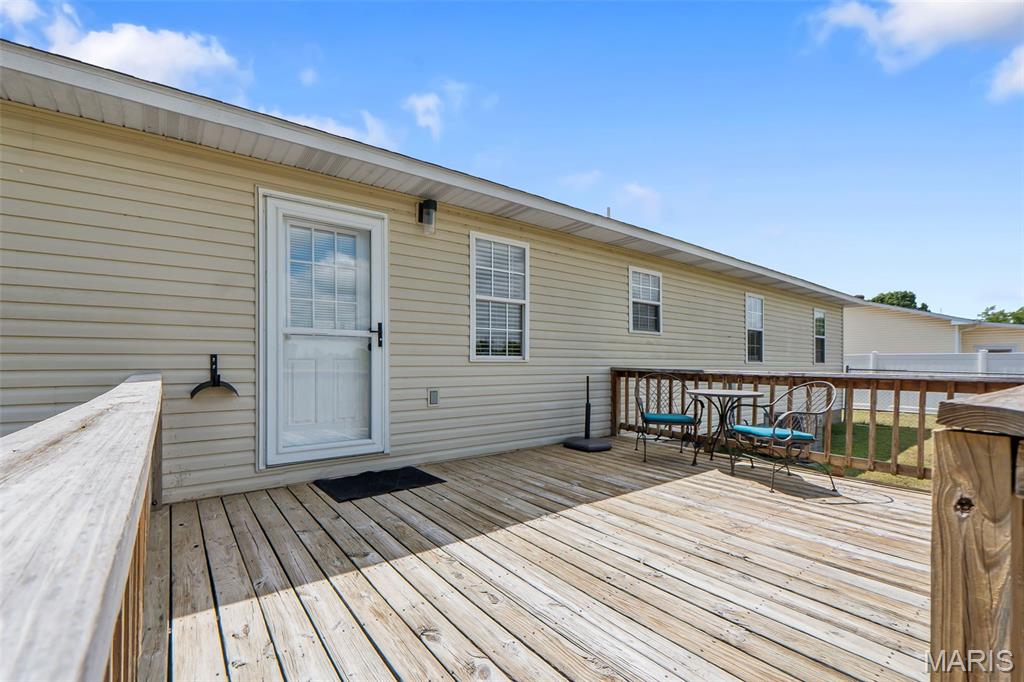 100 Harris Drive Property Photo 16