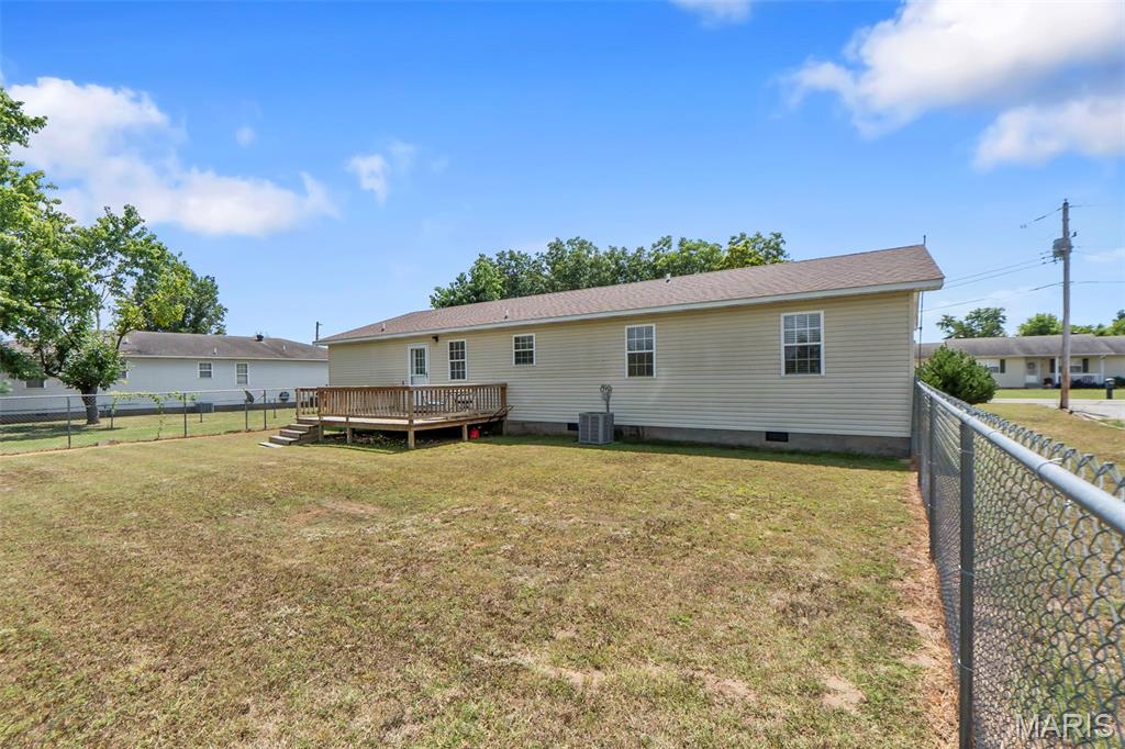 100 Harris Drive Property Photo 18