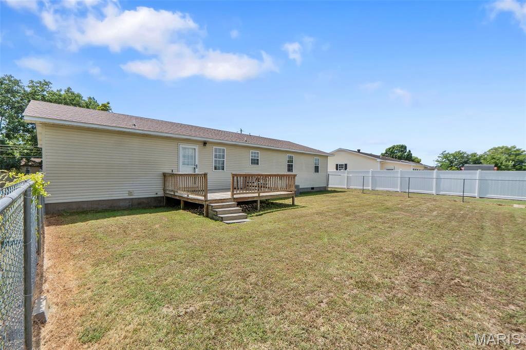 100 Harris Drive Property Photo 19