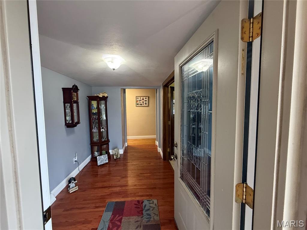 2304 Fontaine Drive Property Photo 4