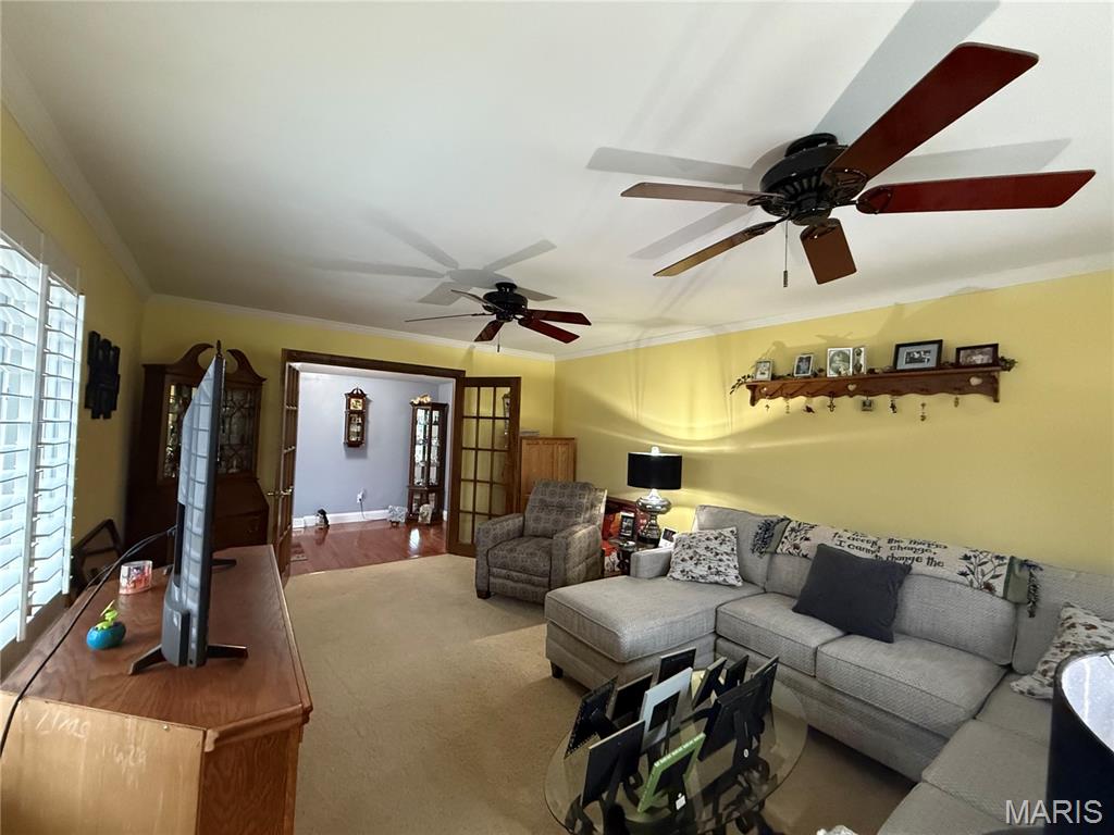 2304 Fontaine Drive Property Photo 8