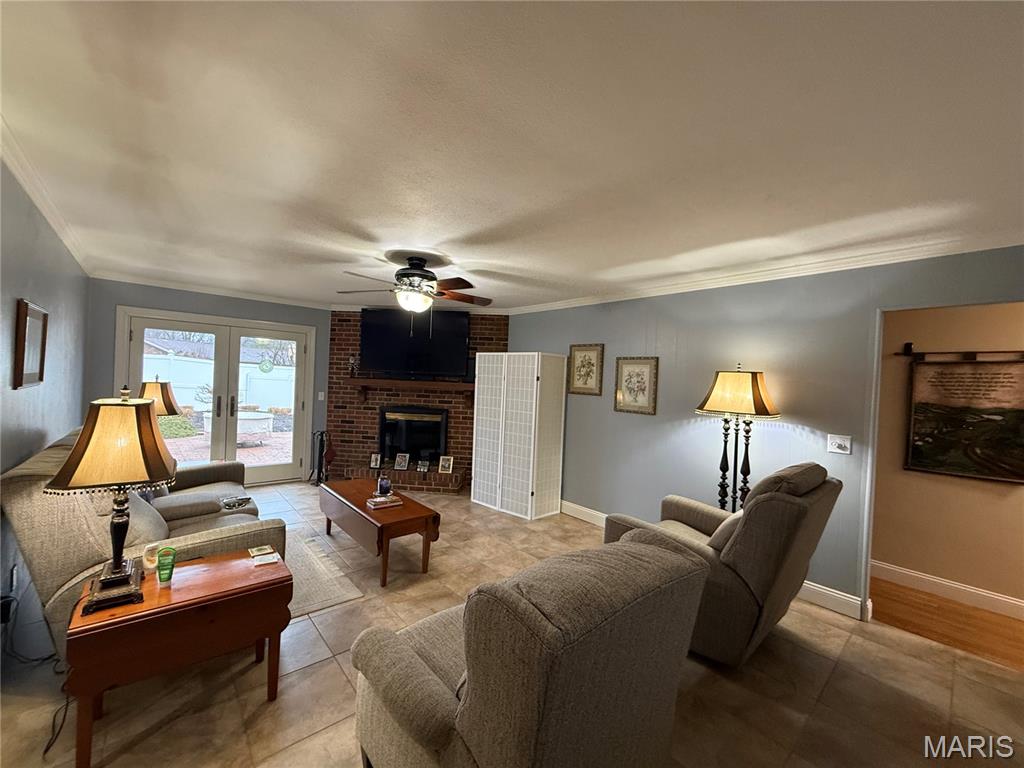 2304 Fontaine Drive Property Photo 17