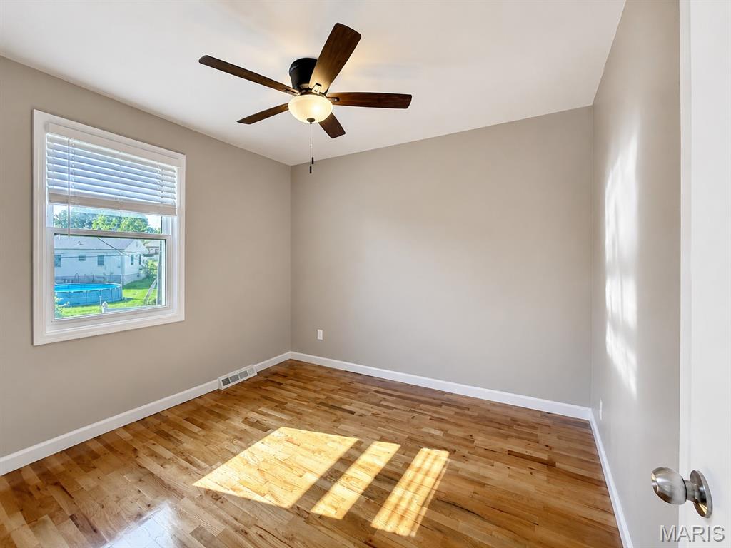 9775 Radio Drive Property Photo 4