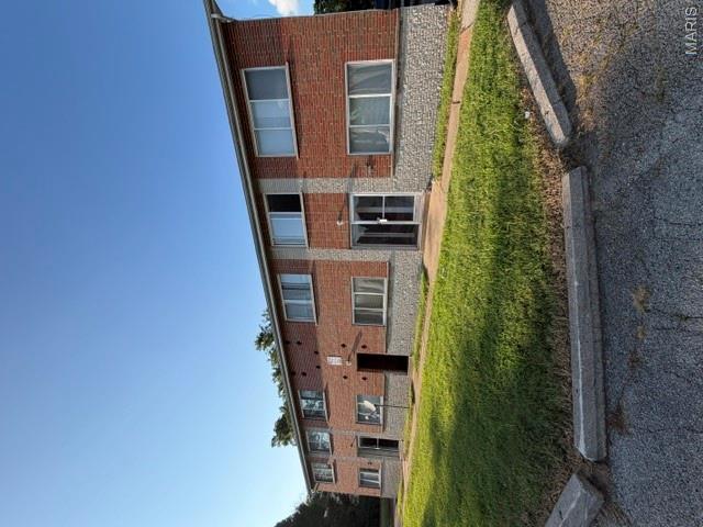 7343-7347 Olive Boulevard Property Photo 1