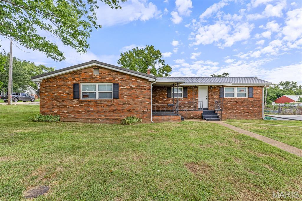301 9th Street Property Photo 1