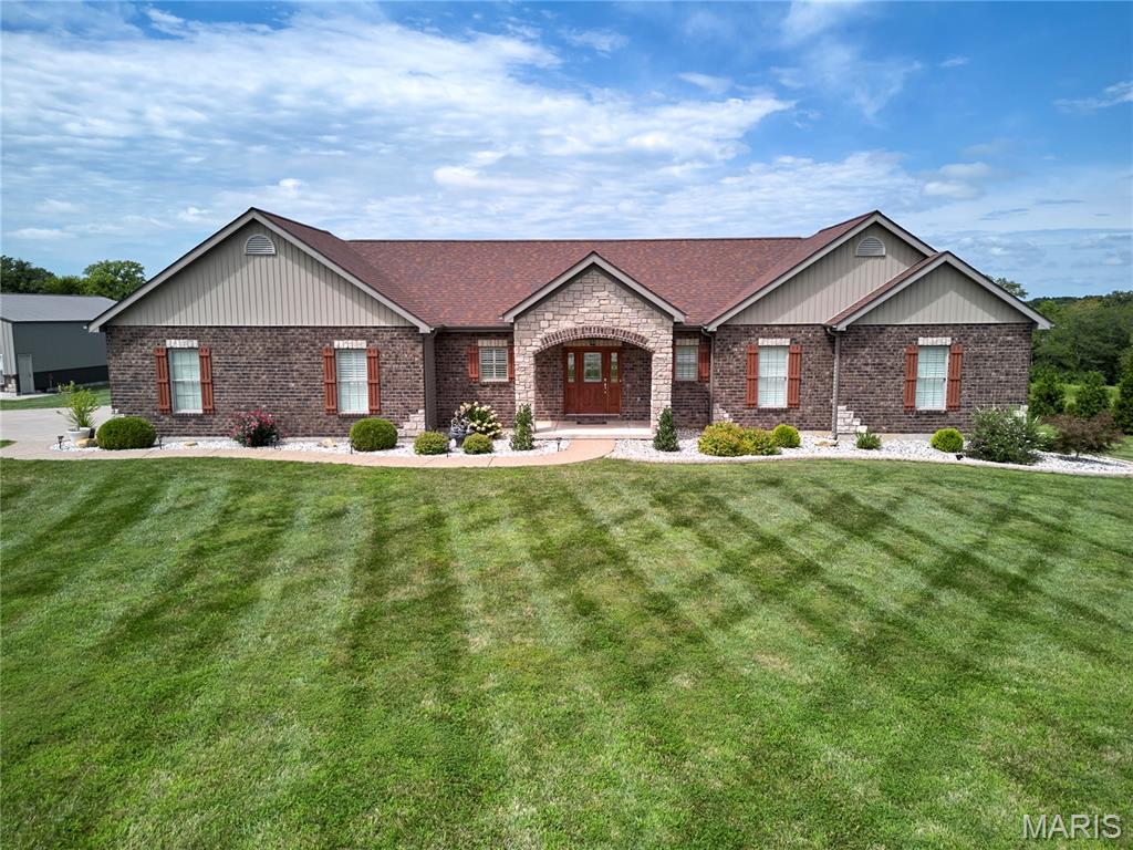 21 Pheasant Pointe Drive Property Photo 2