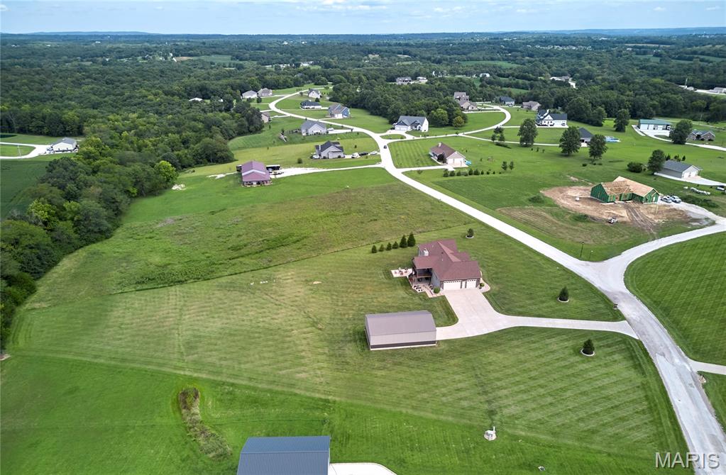 21 Pheasant Pointe Drive Property Photo 9