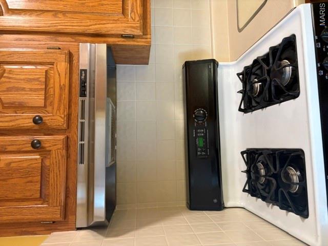 3157 Leisurewood Court B Property Photo 6