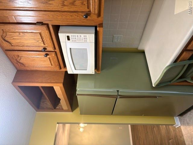 3157 Leisurewood Court B Property Photo 7