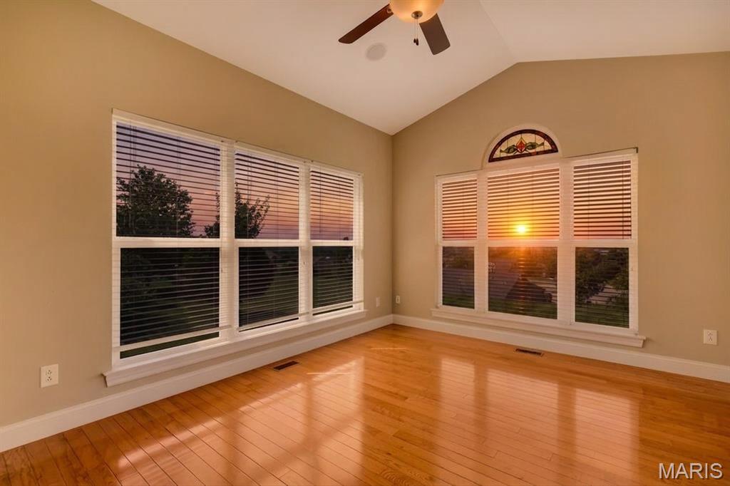 831 Autumn Rise Property Photo 14