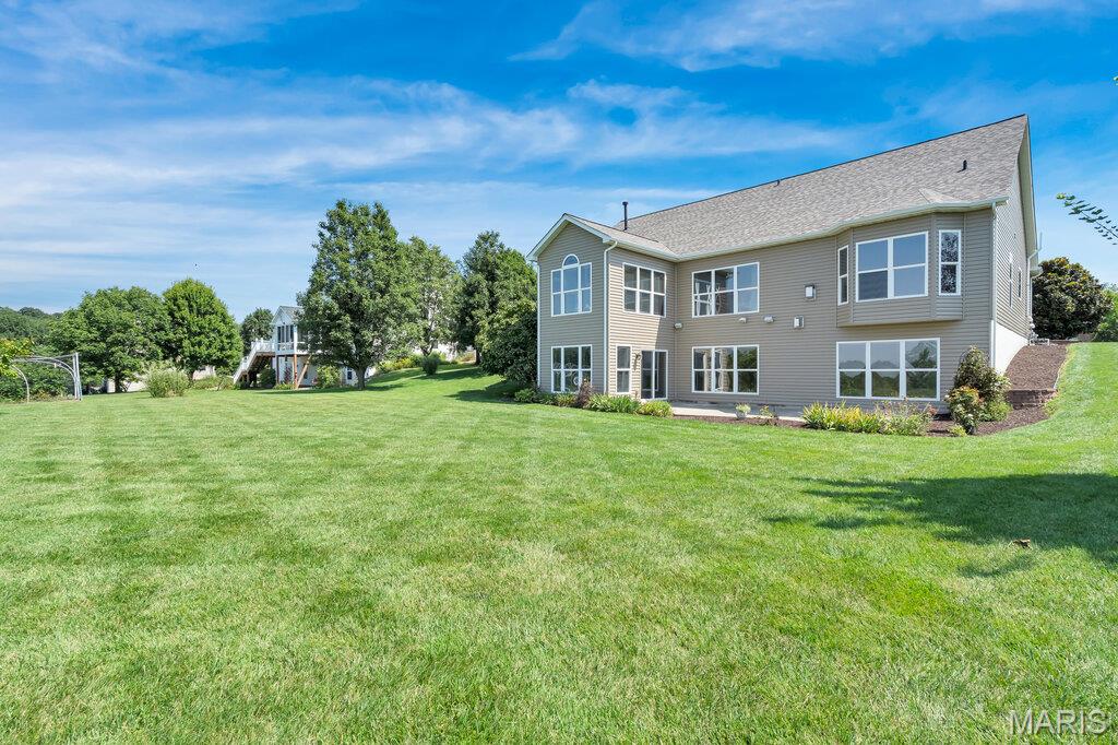 831 Autumn Rise Property Photo 54