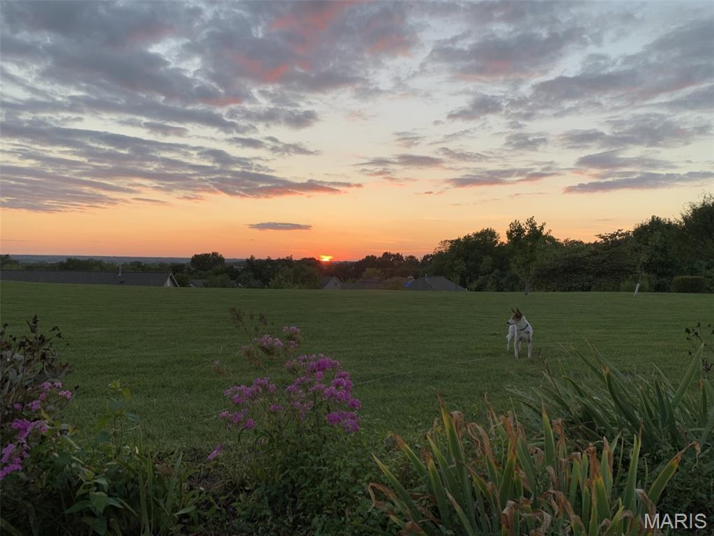 831 Autumn Rise Property Photo 58