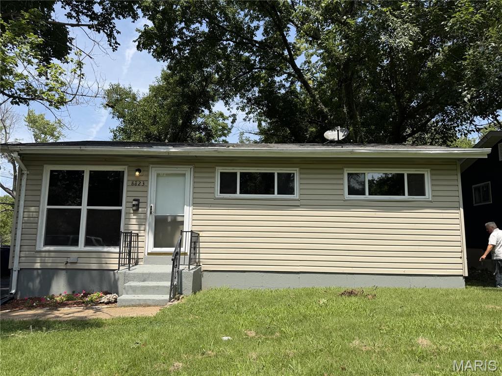 8823 Cranberry Lane Property Photo 1