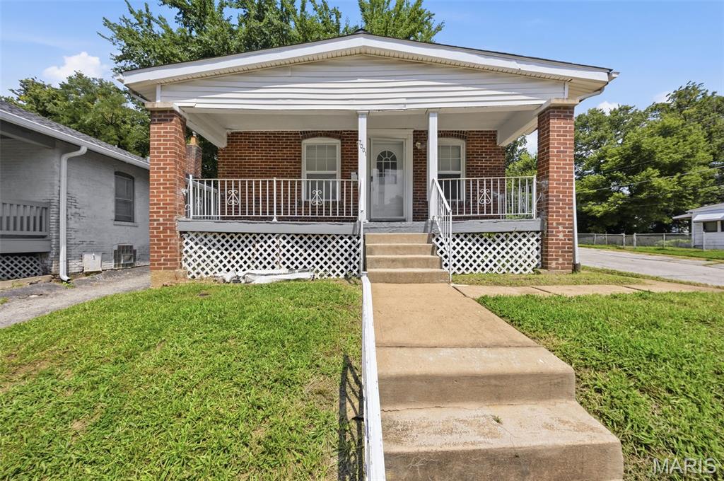 7001 Edison Avenue Property Photo 1