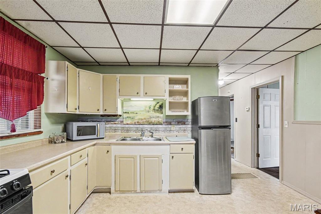 412 State Street Property Photo 7