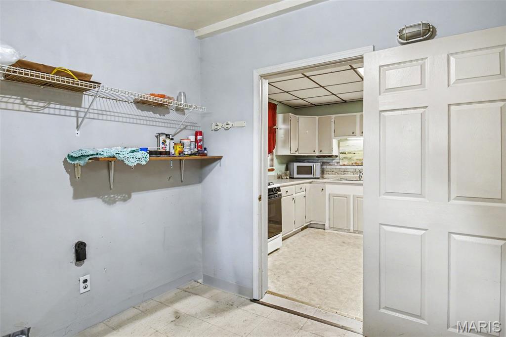 412 State Street Property Photo 8