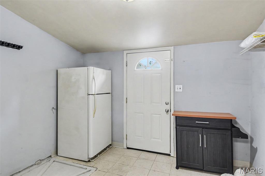 412 State Street Property Photo 9