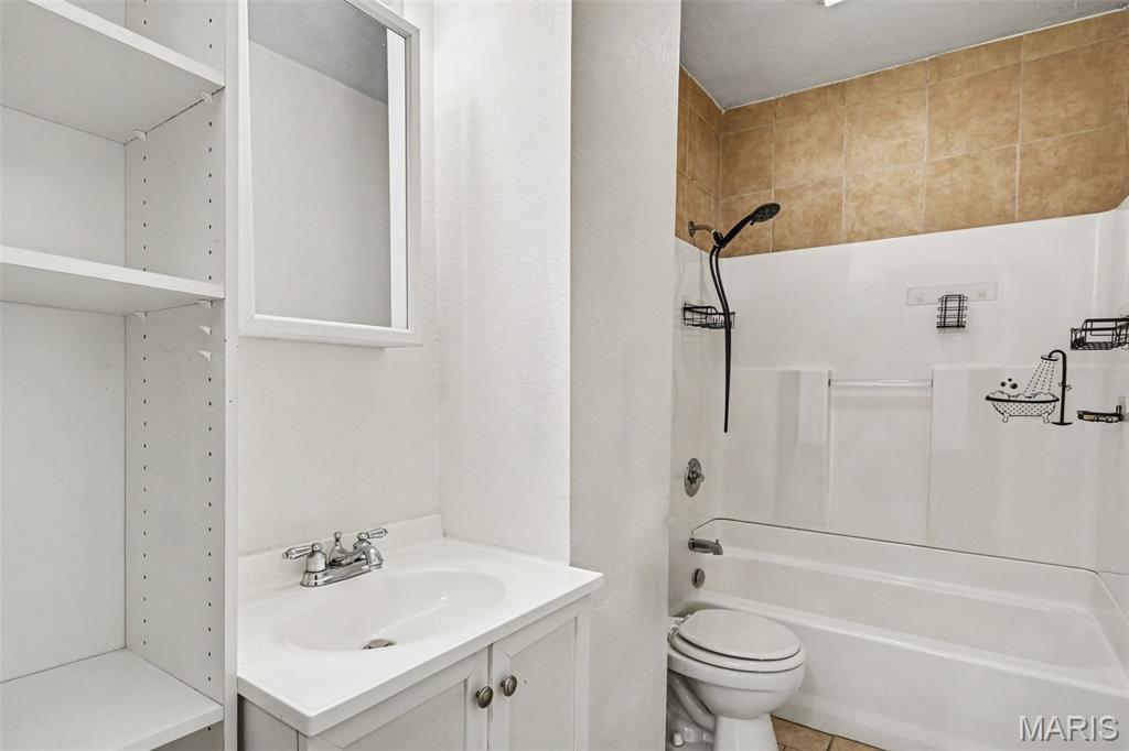 412 State Street Property Photo 14