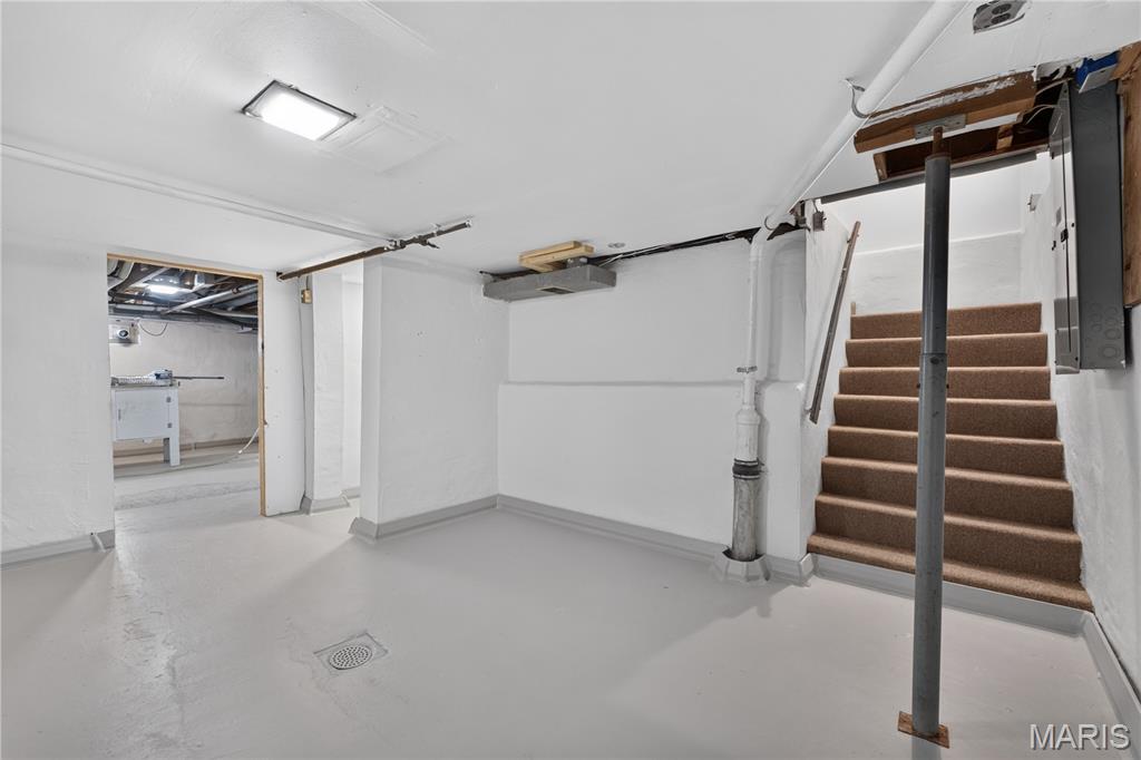 413 N Vine Street Property Photo 25