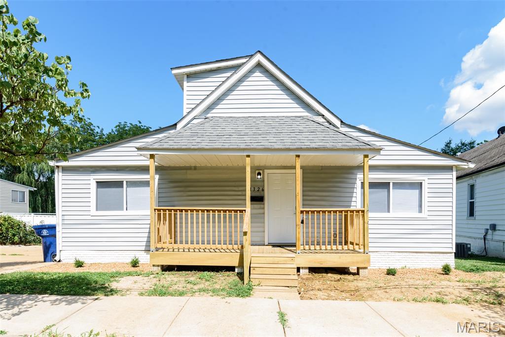 1326 Graham Street Property Photo 1