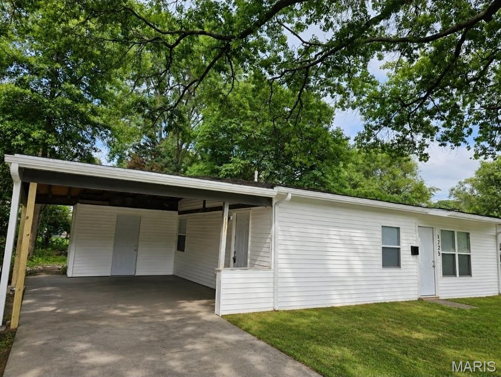 1225 St Stephens Property Photo 1