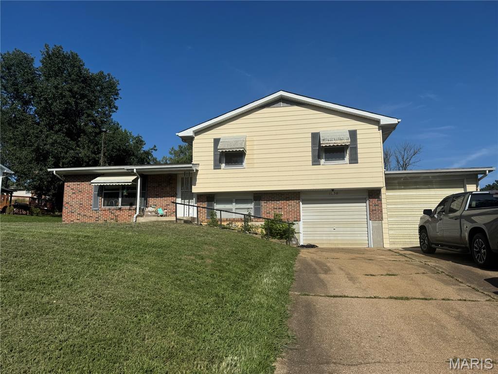 1250 Diane Street