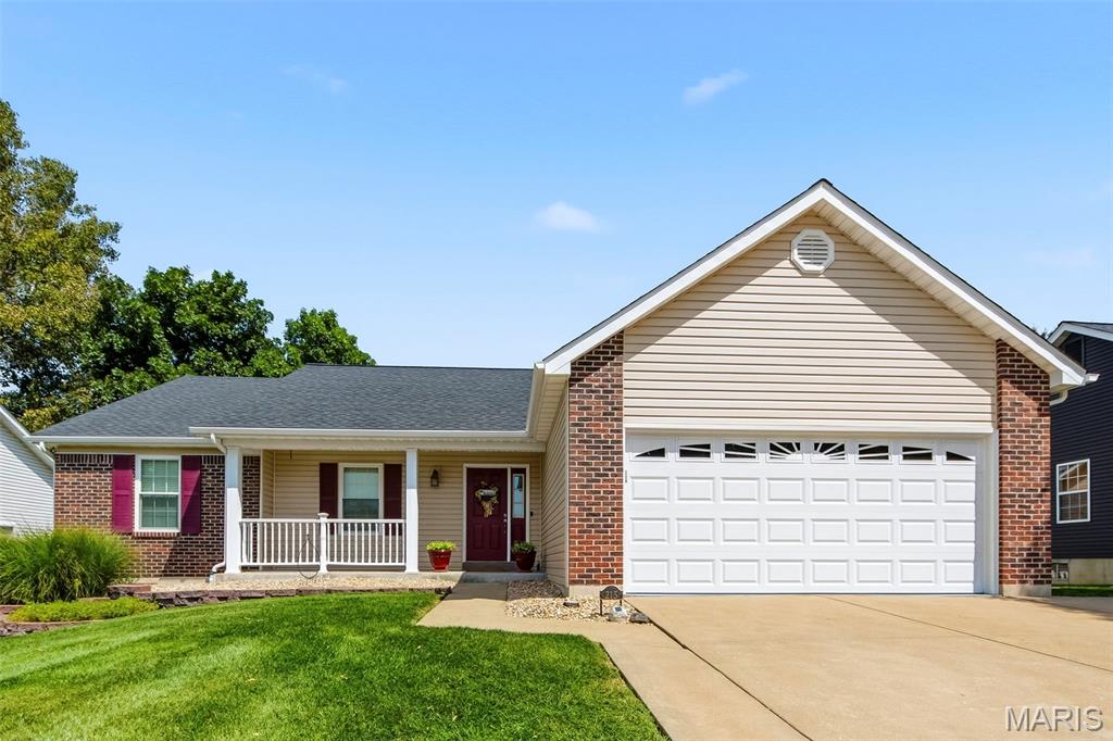 215 Old Chesapeake Drive Property Photo 1