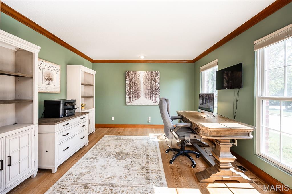 132 Callaway Court Property Photo 6