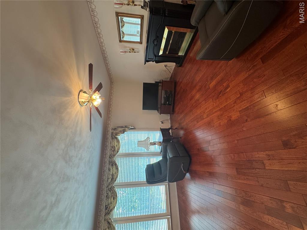 353 Bellestri Drive Property Photo 8