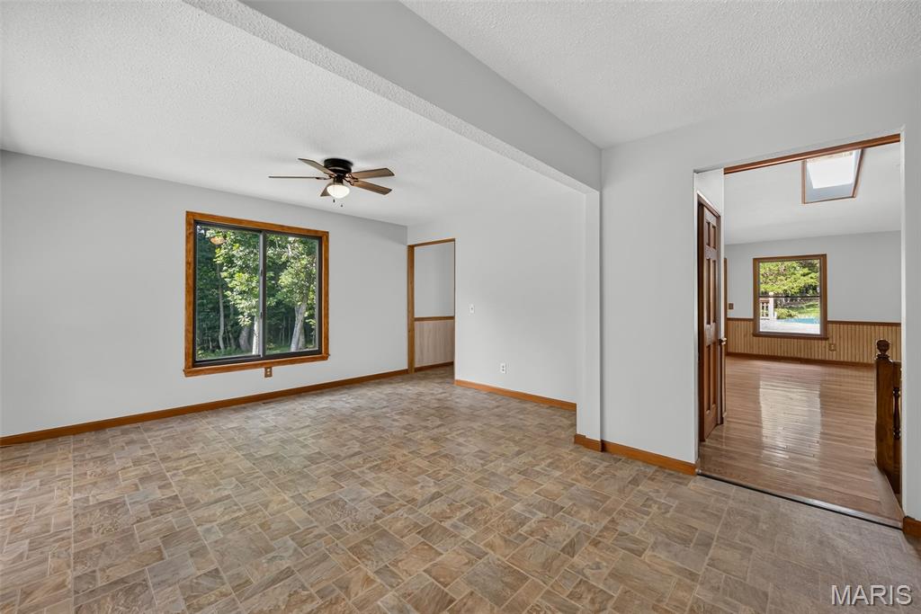 85 Mar Len Drive Property Photo 17