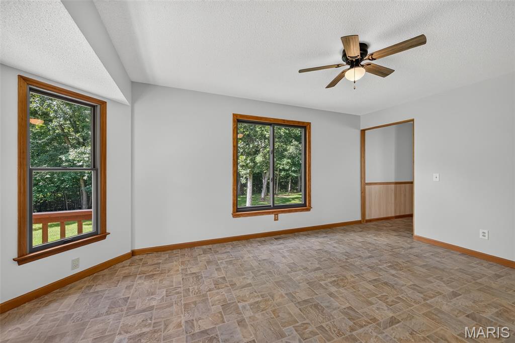 85 Mar Len Drive Property Photo 18