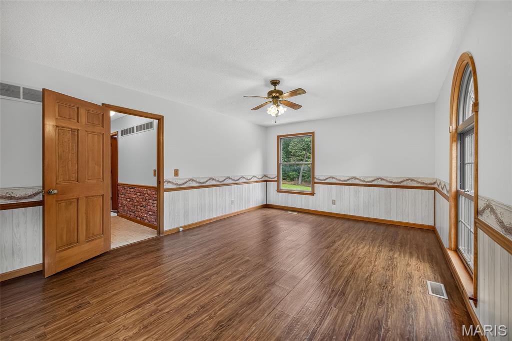 85 Mar Len Drive Property Photo 34
