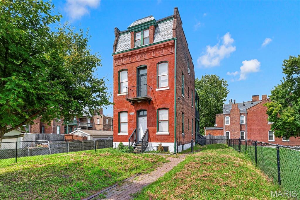 2209 Shenandoah Avenue Property Photo 1