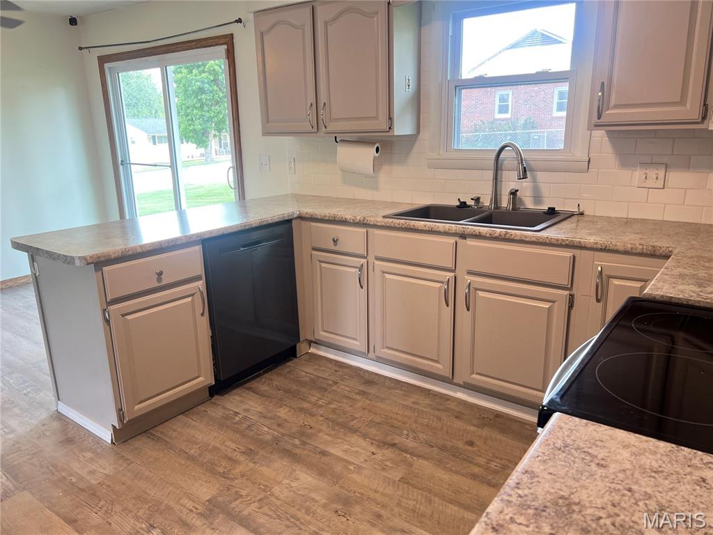 507 Smith Street Property Photo 6
