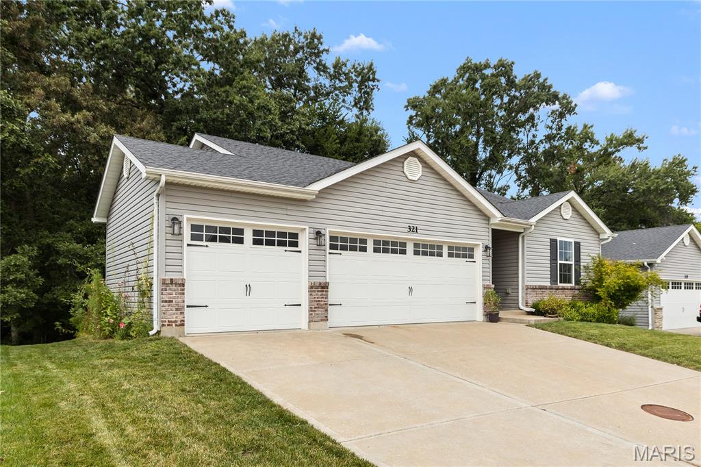 321 Touchdown Drive Property Photo 2