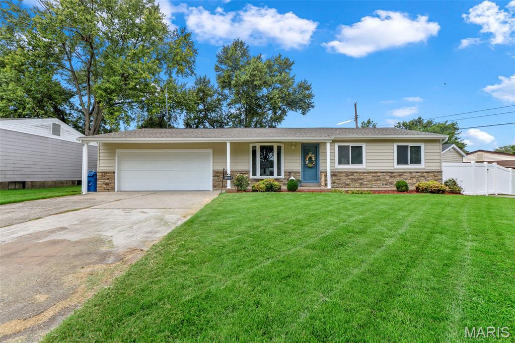 2871 Sugar Tree Lane