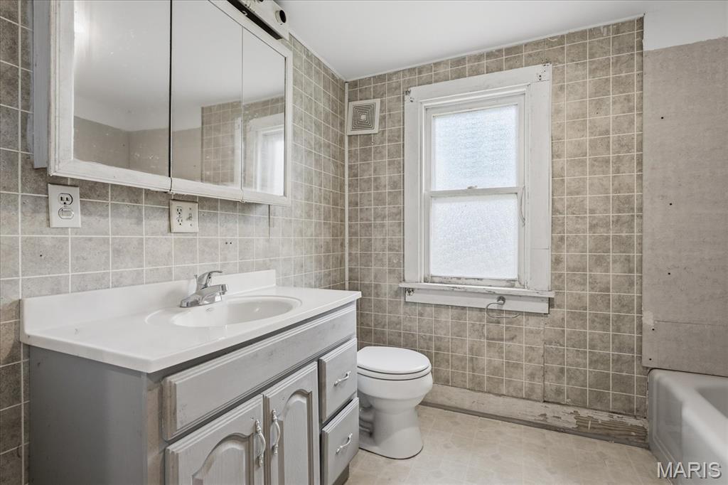 409 S Washington Street Property Photo 11