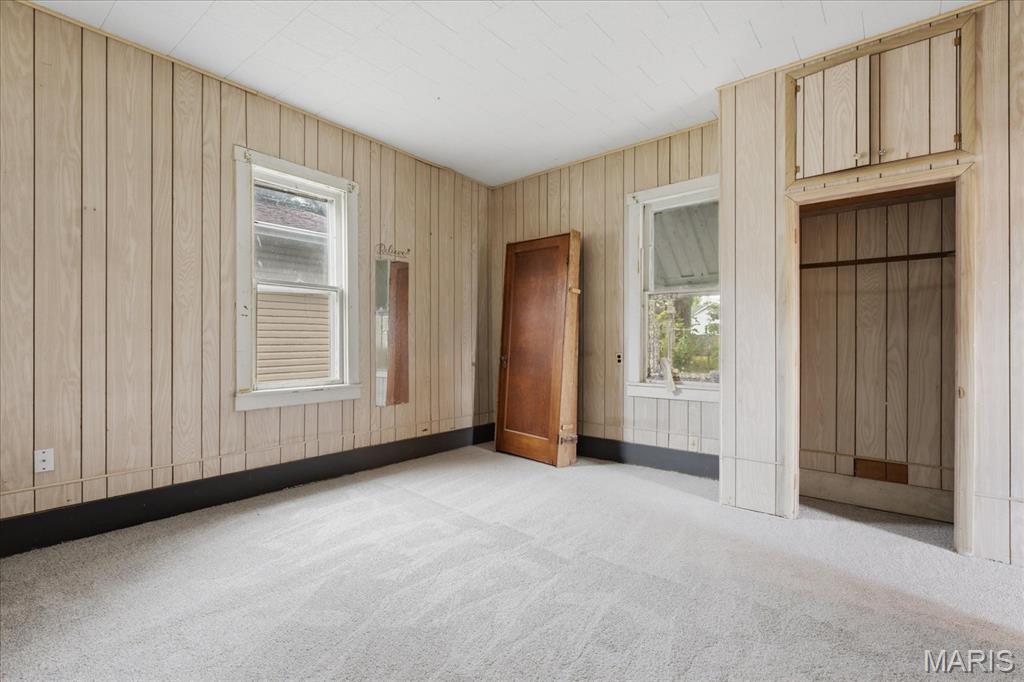 409 S Washington Street Property Photo 12