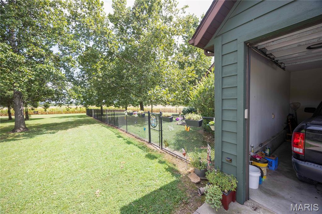 331 County Road 433 Property Photo 44